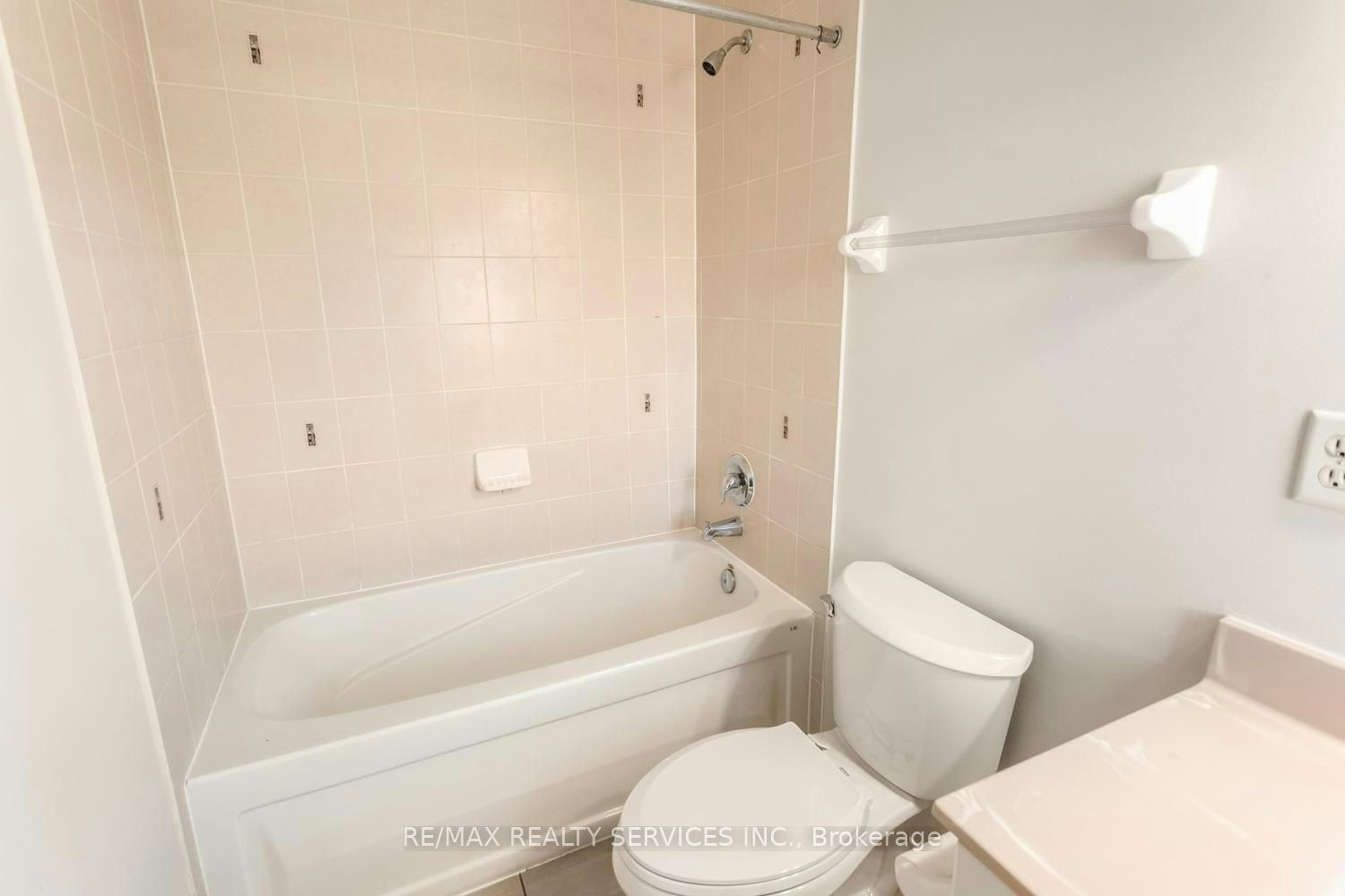 5 Dollery Gate, Ajax, ON, L1T 0G6 - 22