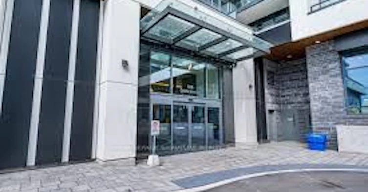 213-1435 Celebration Drive, Pickering, ON, L1W 0C4 - 3