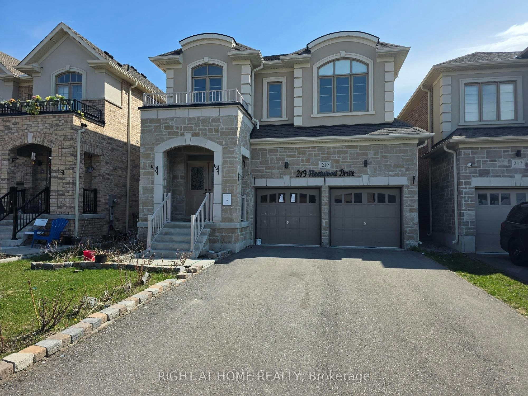 219 Fleetwood Drive, Oshawa, ON, L1K 3E7