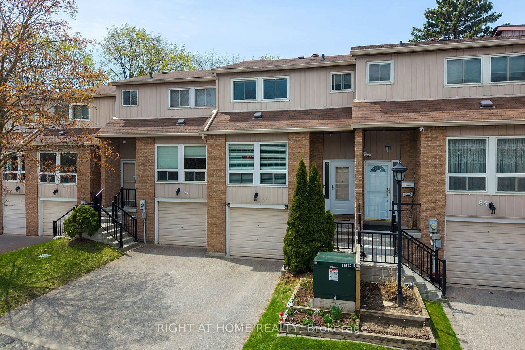 67 Willows Lane, Ajax, ON, L1S 6E7