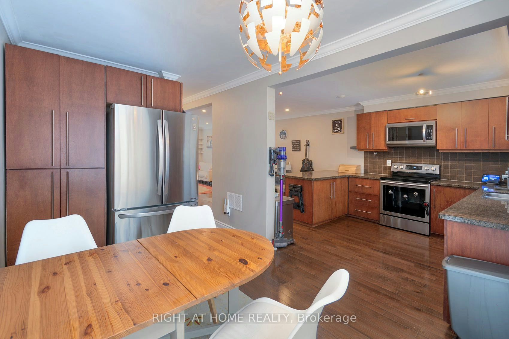 67 Willows Lane, Ajax, ON, L1S 6E7