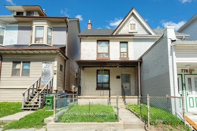 776 Gerrard Street E, Toronto, ON, M4M 1Y6