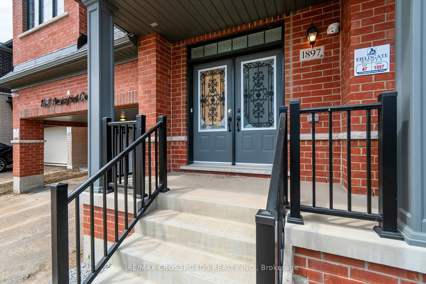 1897 Passionfruit Grove, Pickering, ON, L1Y 0B4