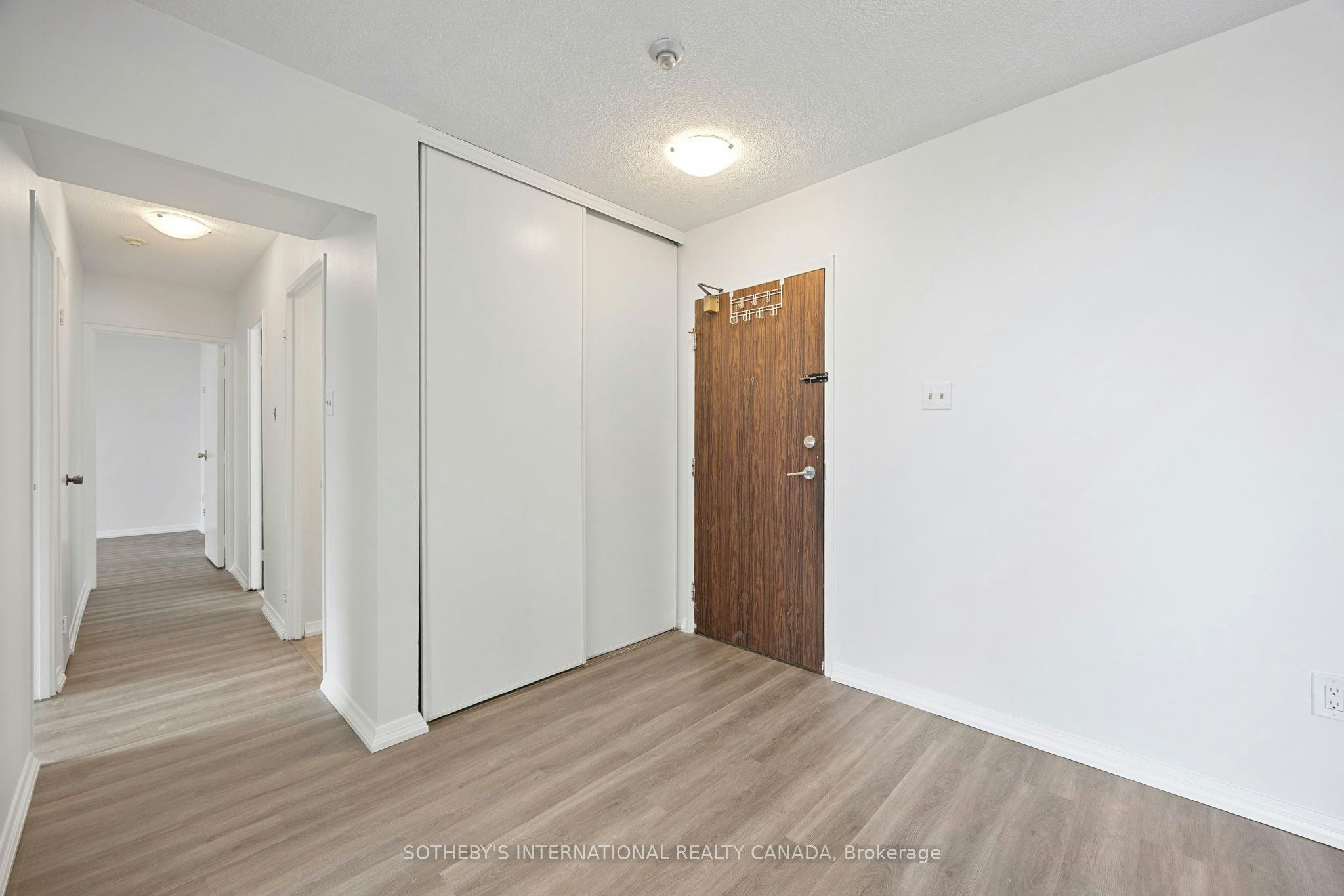 911-100 Prudential Drive, Toronto, ON, M1P 4V4