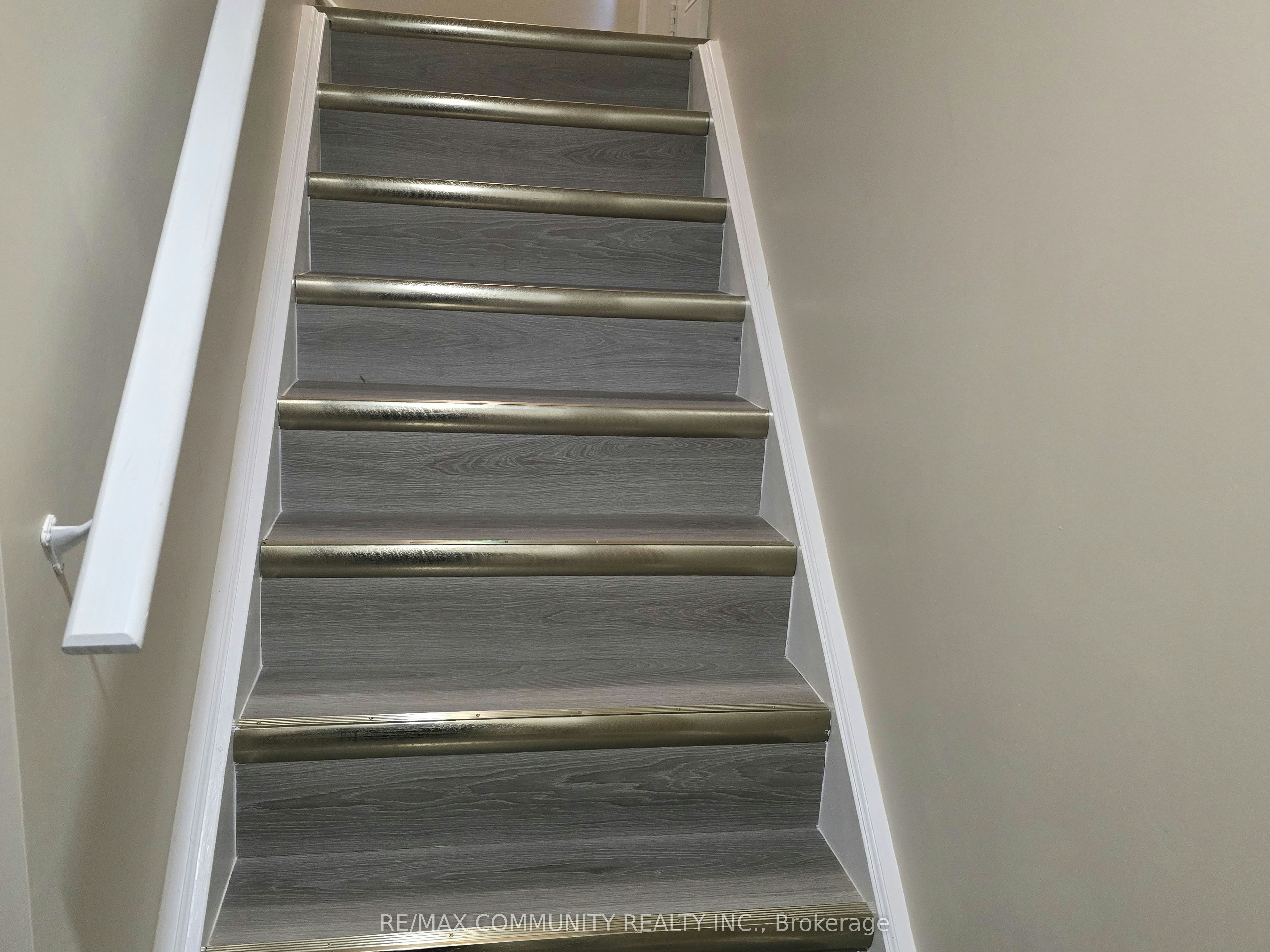8 Hassard Short Lane, Ajax, ON, L1S 0G4 - 2