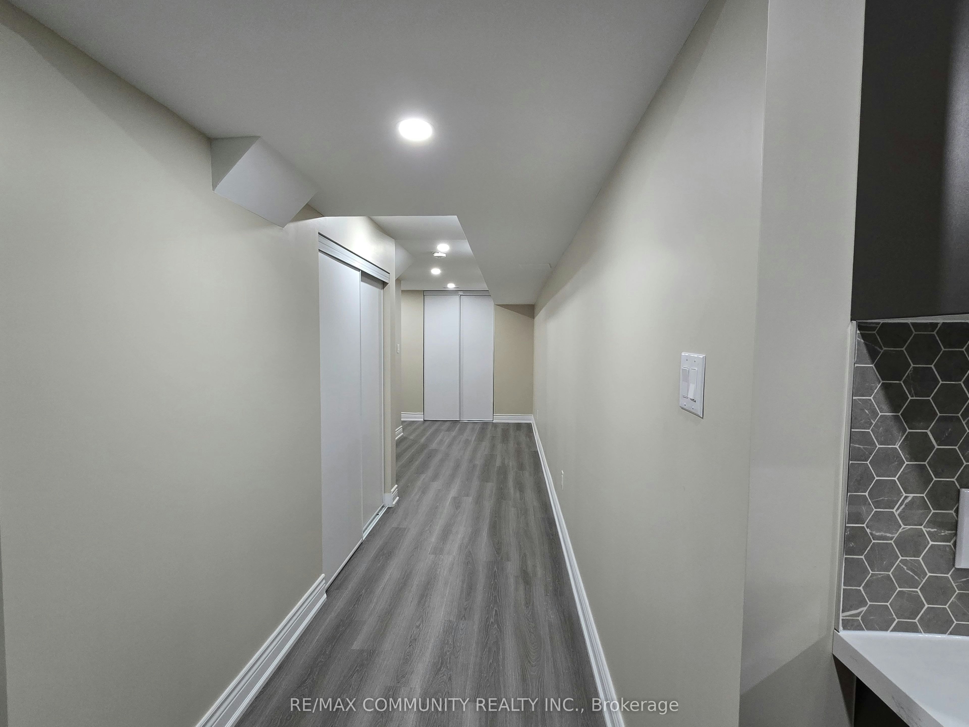 8 Hassard Short Lane, Ajax, ON, L1S 0G4 - 11