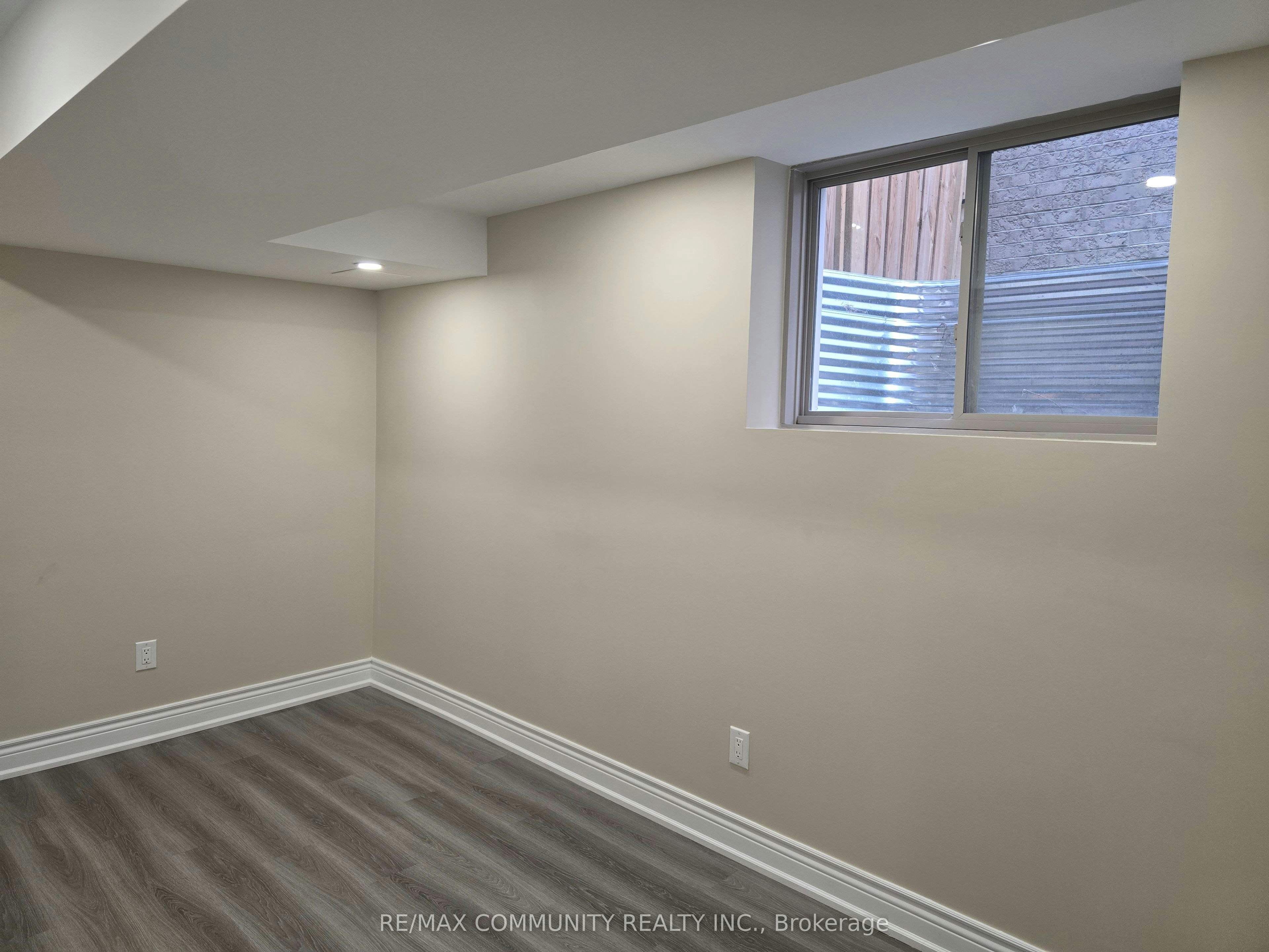 8 Hassard Short Lane, Ajax, ON, L1S 0G4 - 7