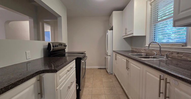544 Mary Street E, Whitby, ON, L1N 2R3 - 7