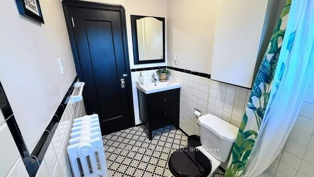 Main & 2nd Floors-457 Mortimer Avenue, Toronto, ON, M4J 2G3 - 14