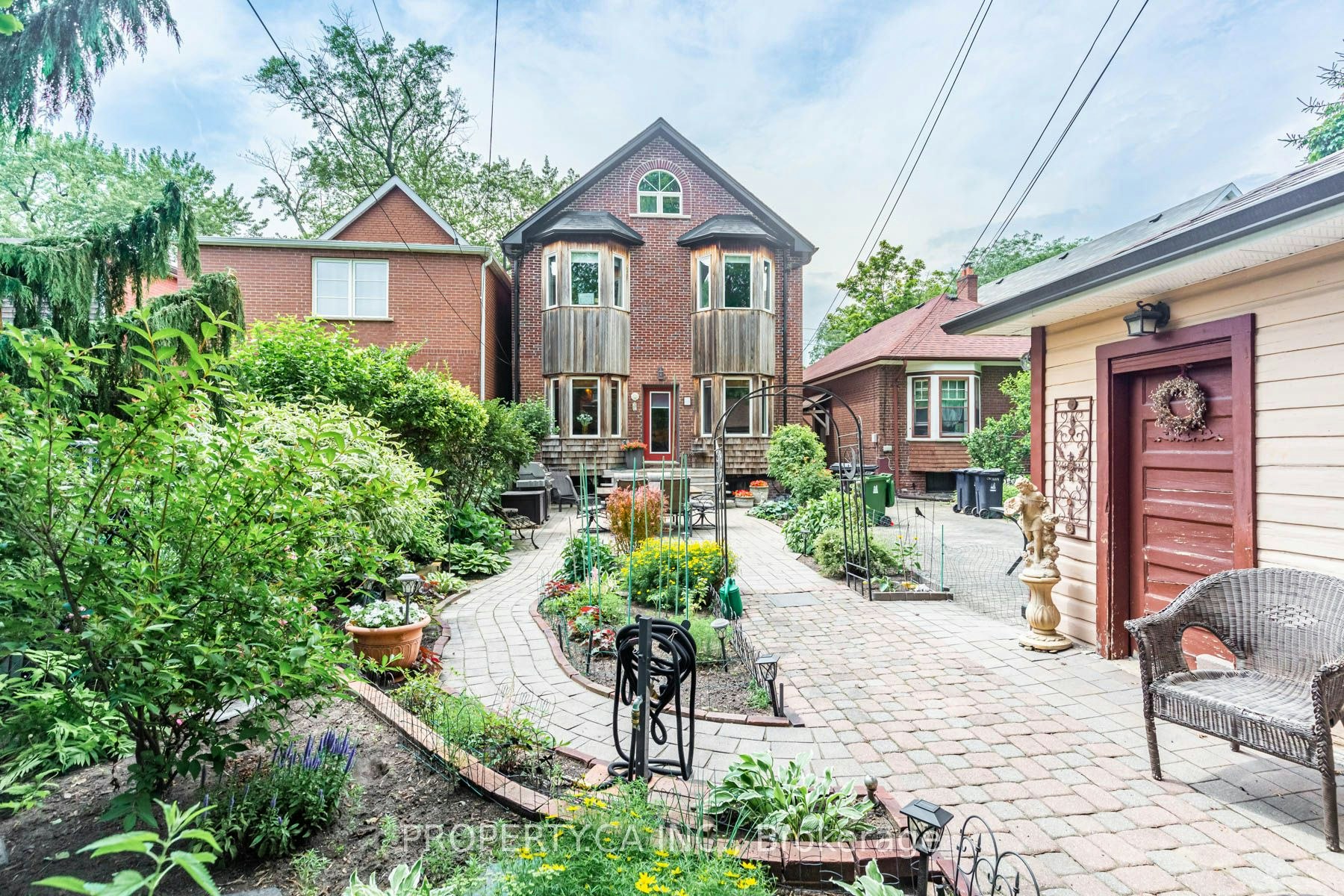 Upper-131 Gillard Avenue, Toronto, ON, M4J 4N7 - 27