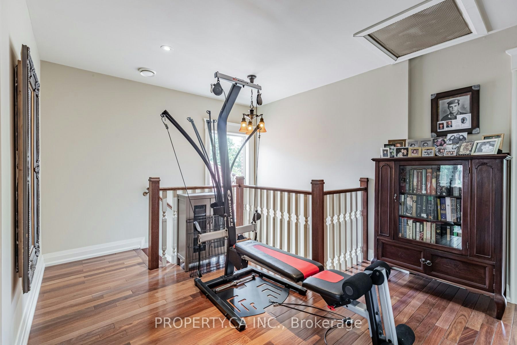 Upper-131 Gillard Avenue, Toronto, ON, M4J 4N7 - 11