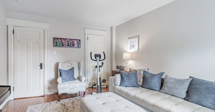Upper-131 Gillard Avenue, Toronto, ON, M4J 4N7 - 21