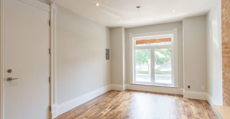 Main-936 Dundas Street E, Toronto, ON, M4M 1R3 - 8