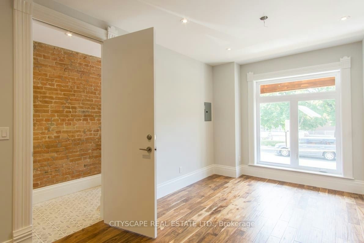 Main-936 Dundas Street E, Toronto, ON, M4M 1R3 - 7
