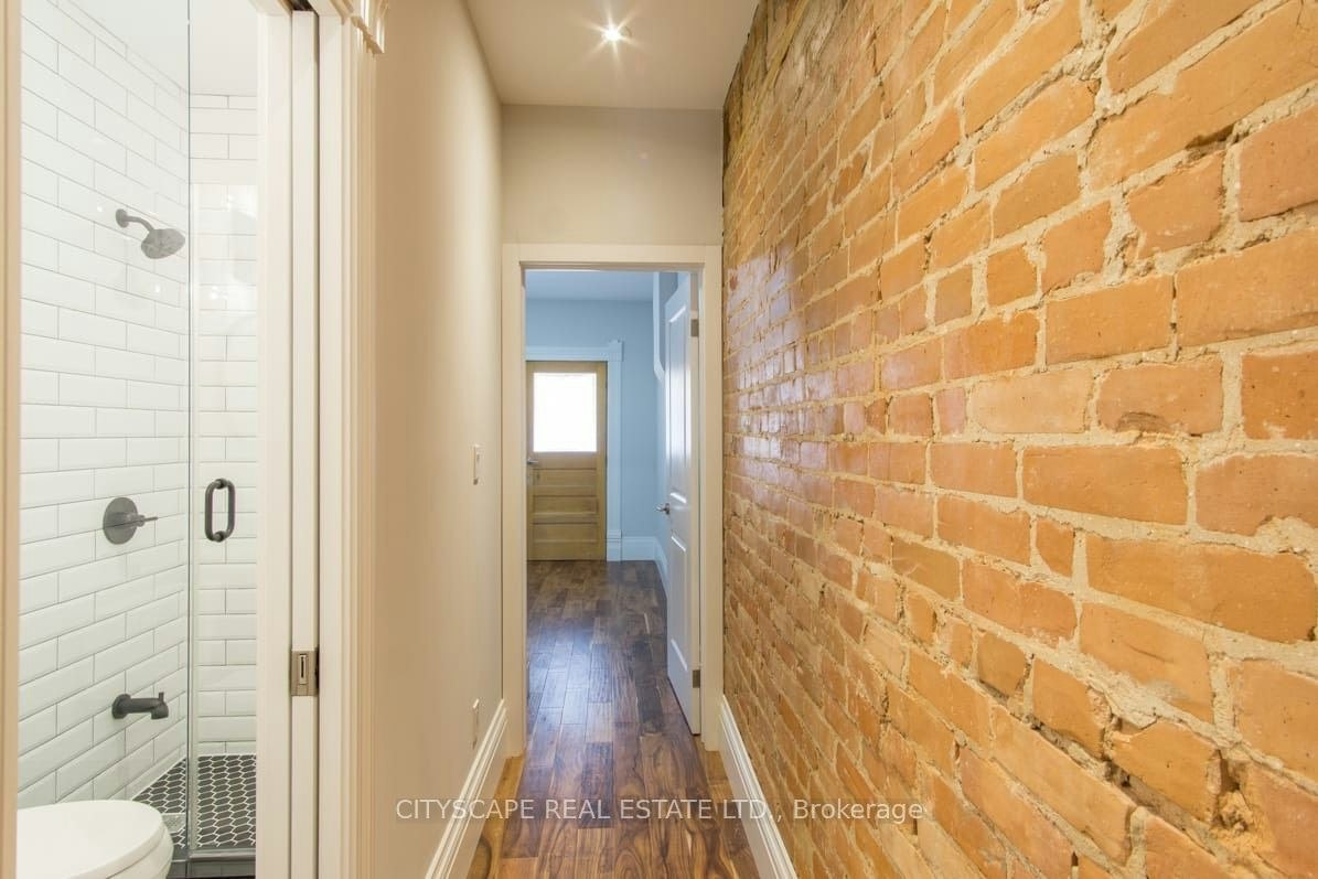 Main-936 Dundas Street E, Toronto, ON, M4M 1R3 - 5