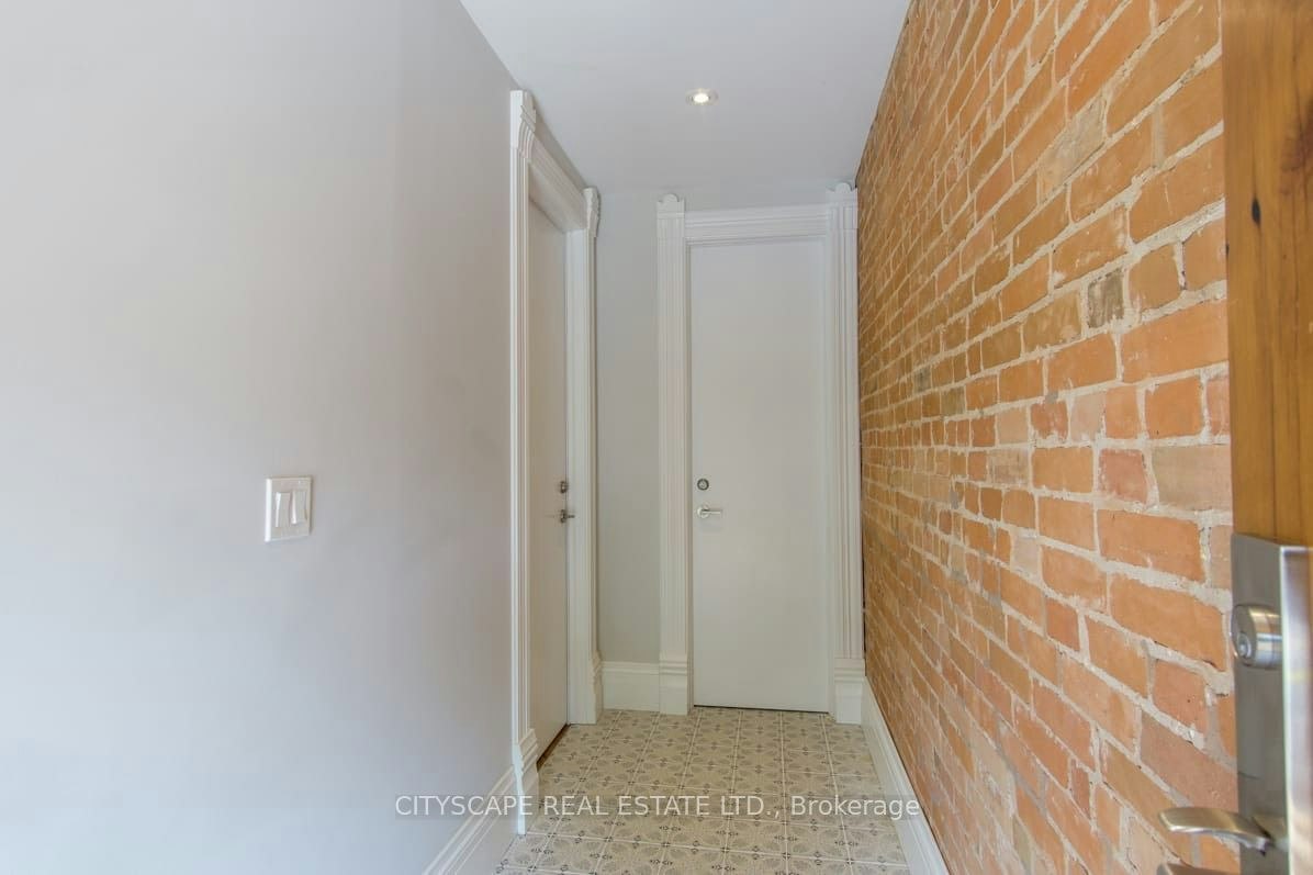 Main-936 Dundas Street E, Toronto, ON, M4M 1R3 - 6