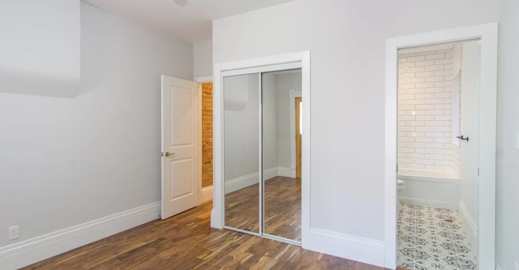 Main-936 Dundas Street E, Toronto, ON, M4M 1R3 - 9