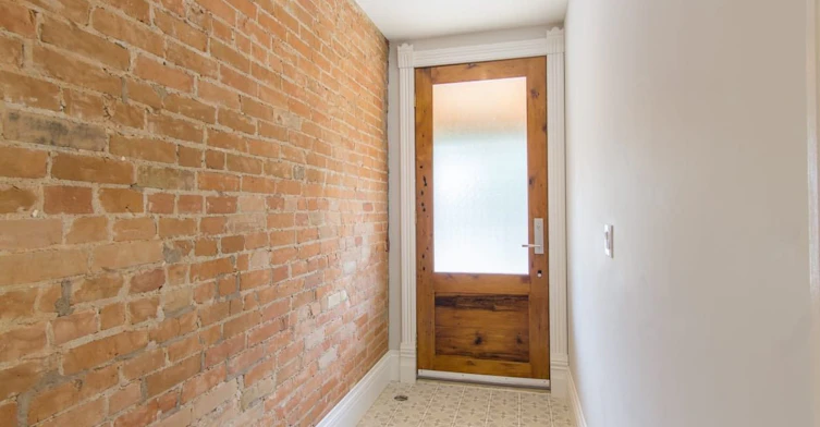 Main-936 Dundas Street E, Toronto, ON, M4M 1R3 - 4