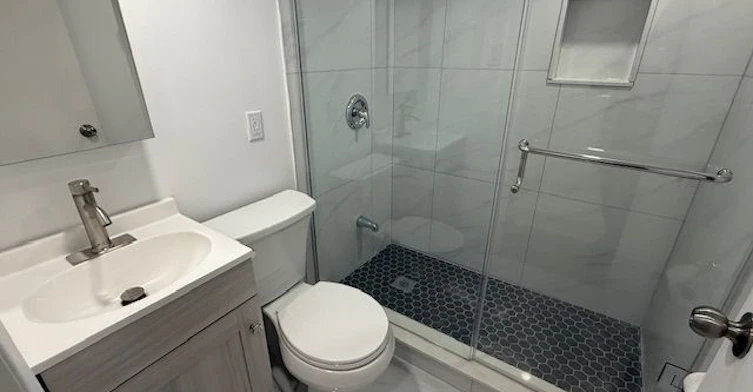 Lower-57 Hiawatha Road, Toronto, ON, M4L 2X7 - 7