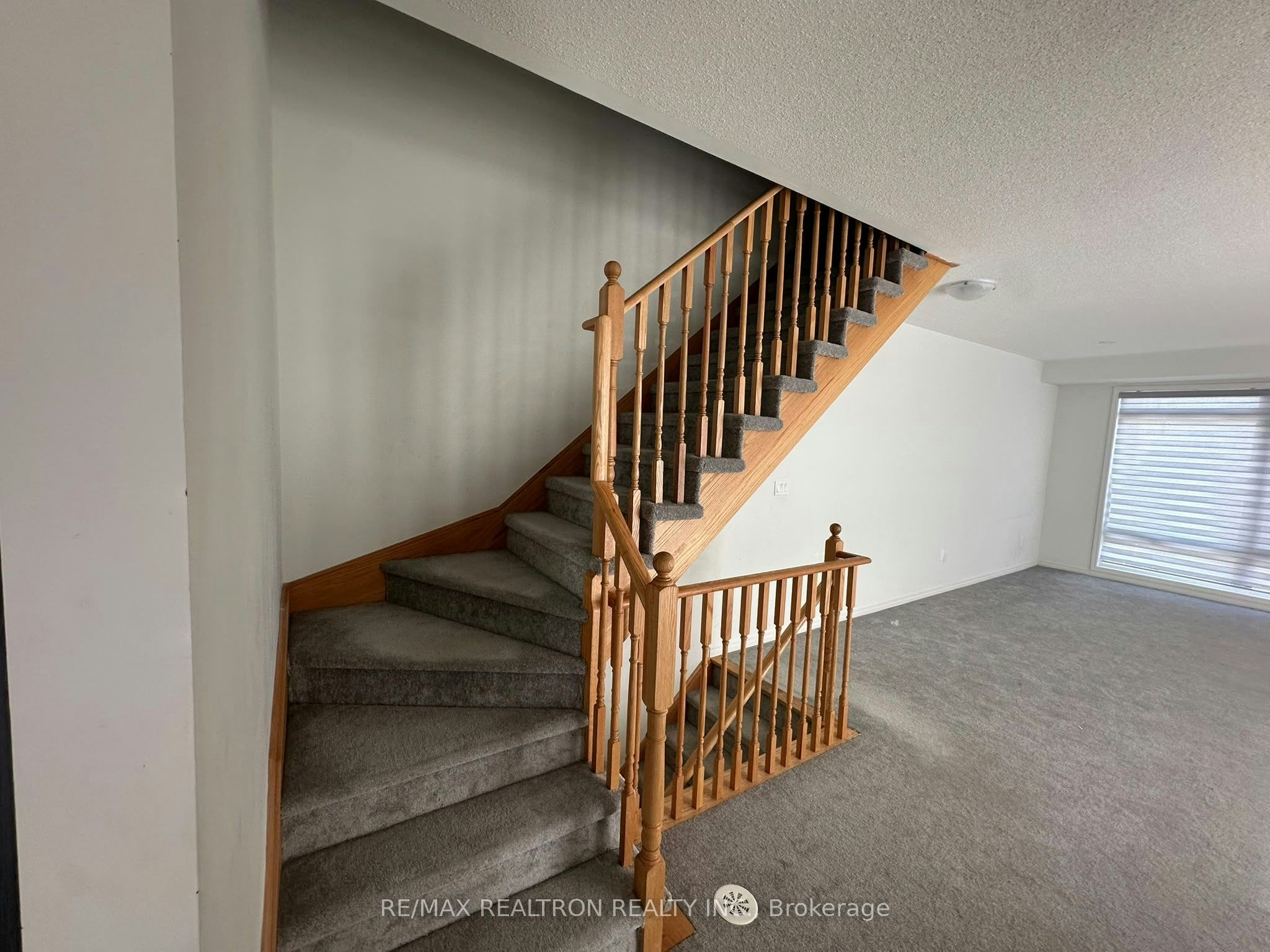 1460 Grand Prairie Path, Oshawa, ON, L1K 3G1 - 5