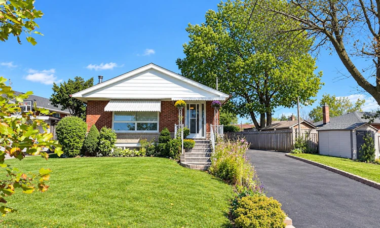 3 Brantwood Drive