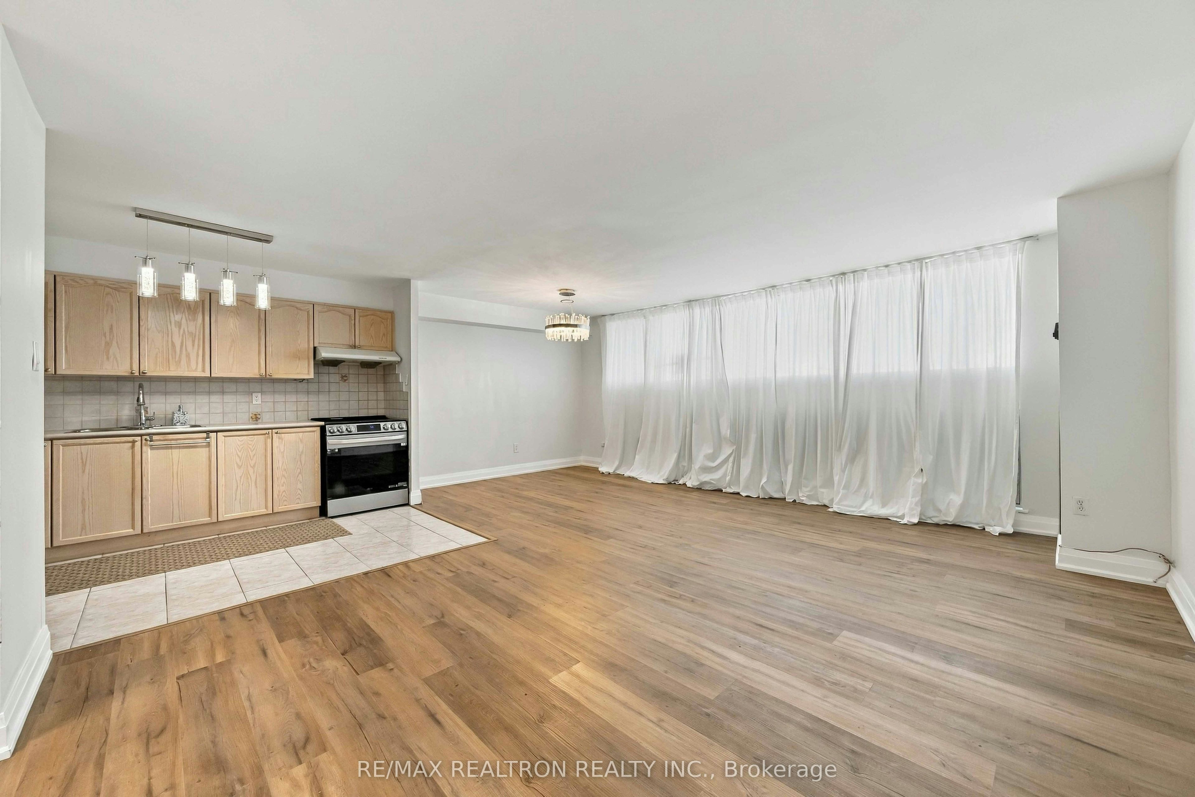 1410-120 Dundalk Drive, Toronto, ON, M1P 4V9 - 9