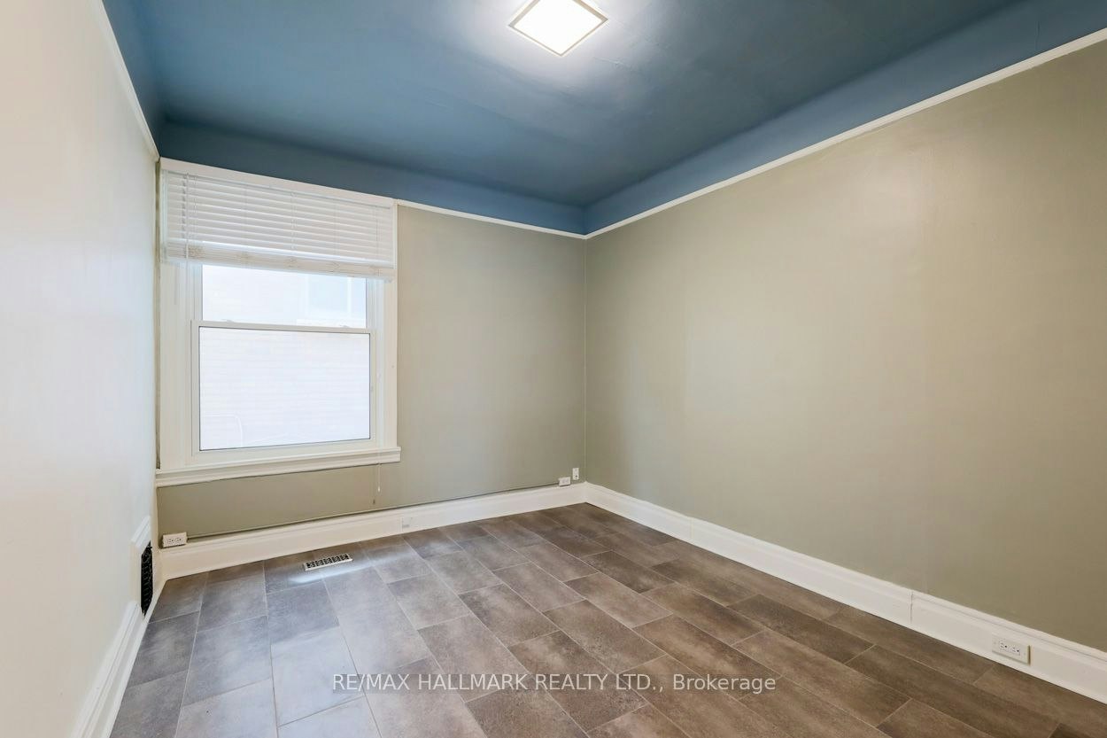 Main Floor-405 Kingston Road, Toronto, ON, M4L 1V1 - 10