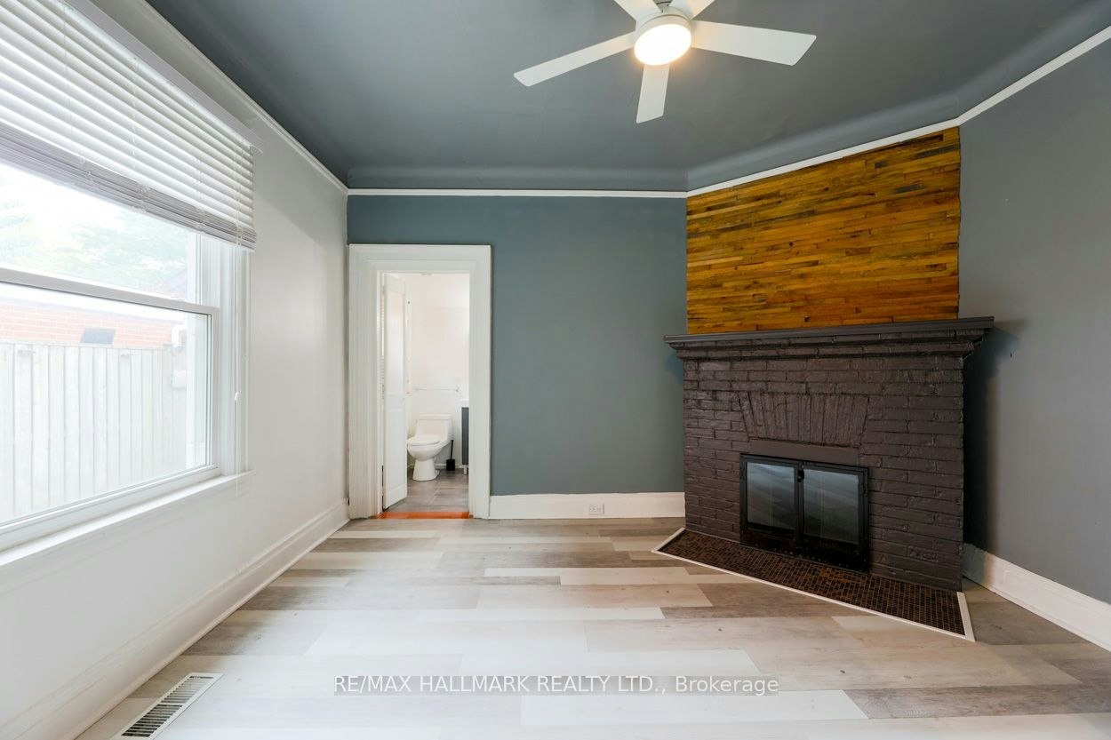 Main Floor-405 Kingston Road, Toronto, ON, M4L 1V1 - 8