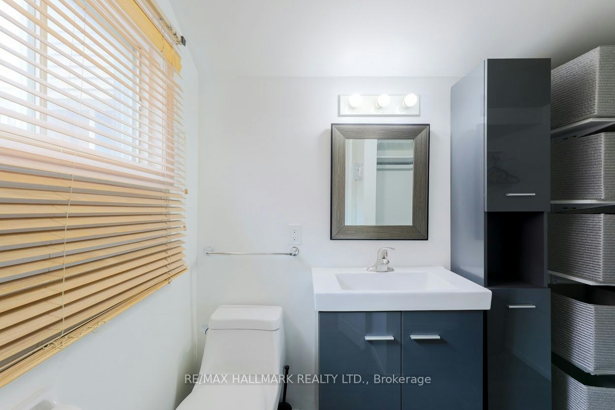 Main Floor-405 Kingston Road, Toronto, ON, M4L 1V1 - 11