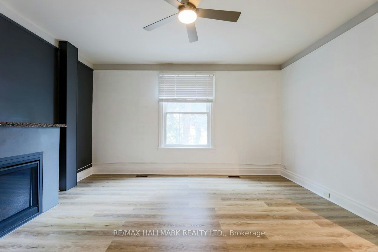 Main Floor-405 Kingston Road, Toronto, ON, M4L 1V1 - 4