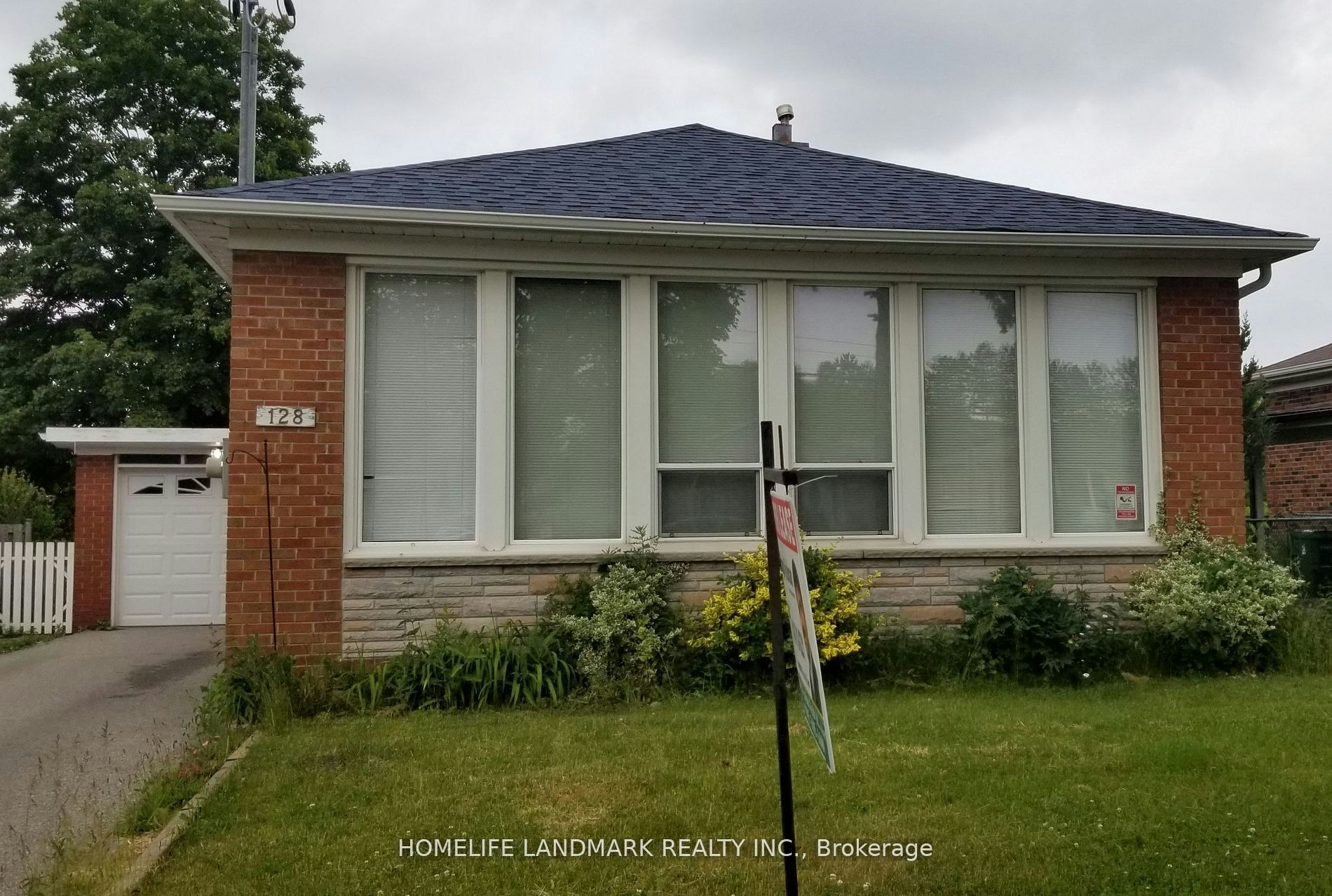 128 Lord Roberts Drive, Toronto, ON, M1K 3W8