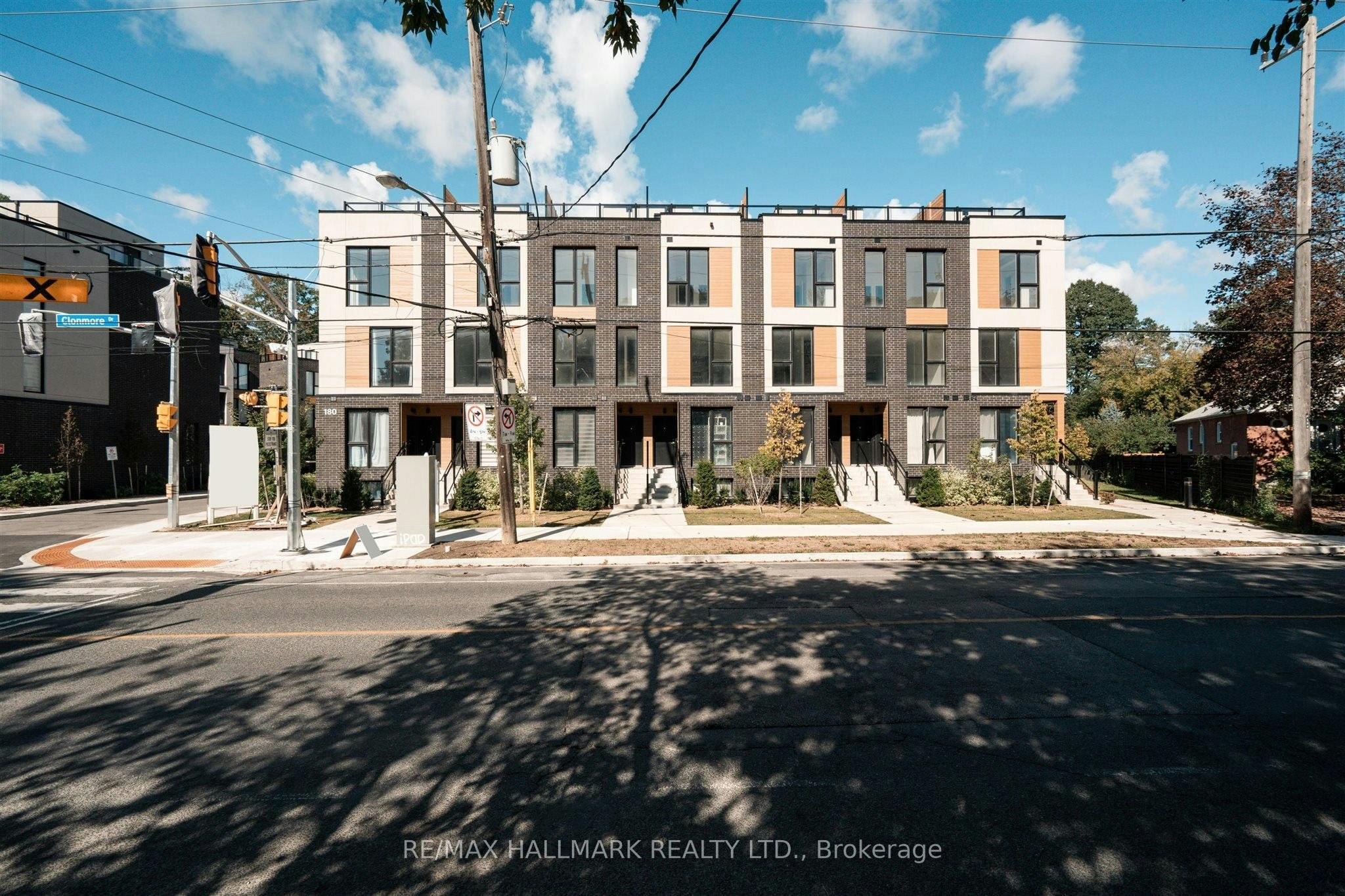 14-176 Clonmore Avenue, Toronto, ON, M1N 1Y1