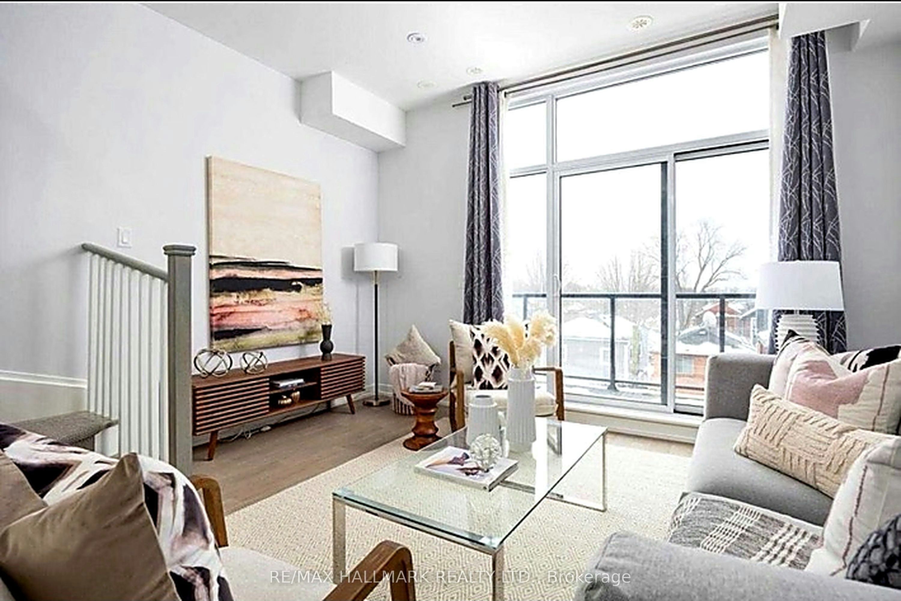 1321 Gerrard Street E, Toronto, ON, M4L 1Y8 - 2
