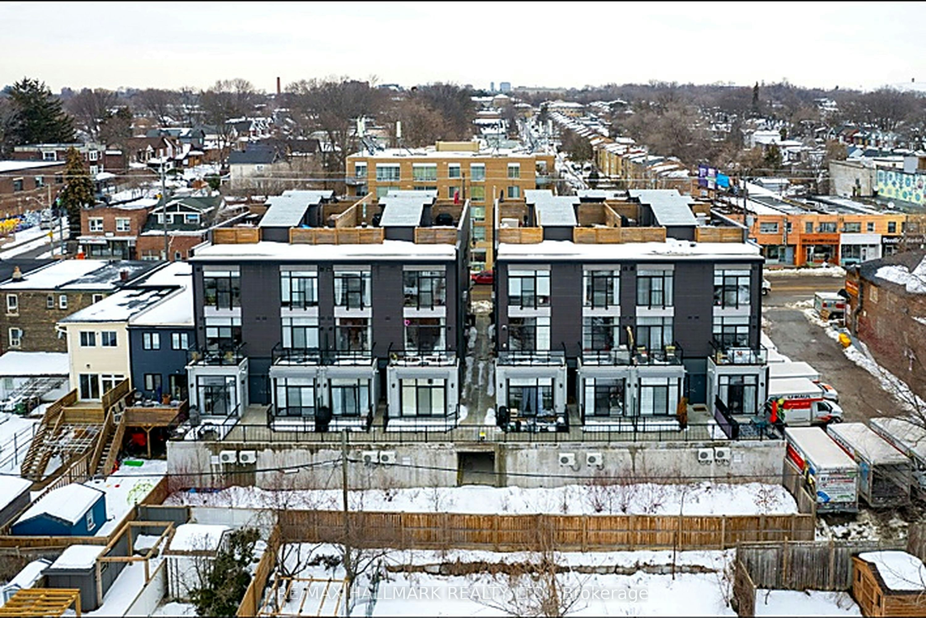 1321 Gerrard Street E, Toronto, ON, M4L 1Y8 - 11