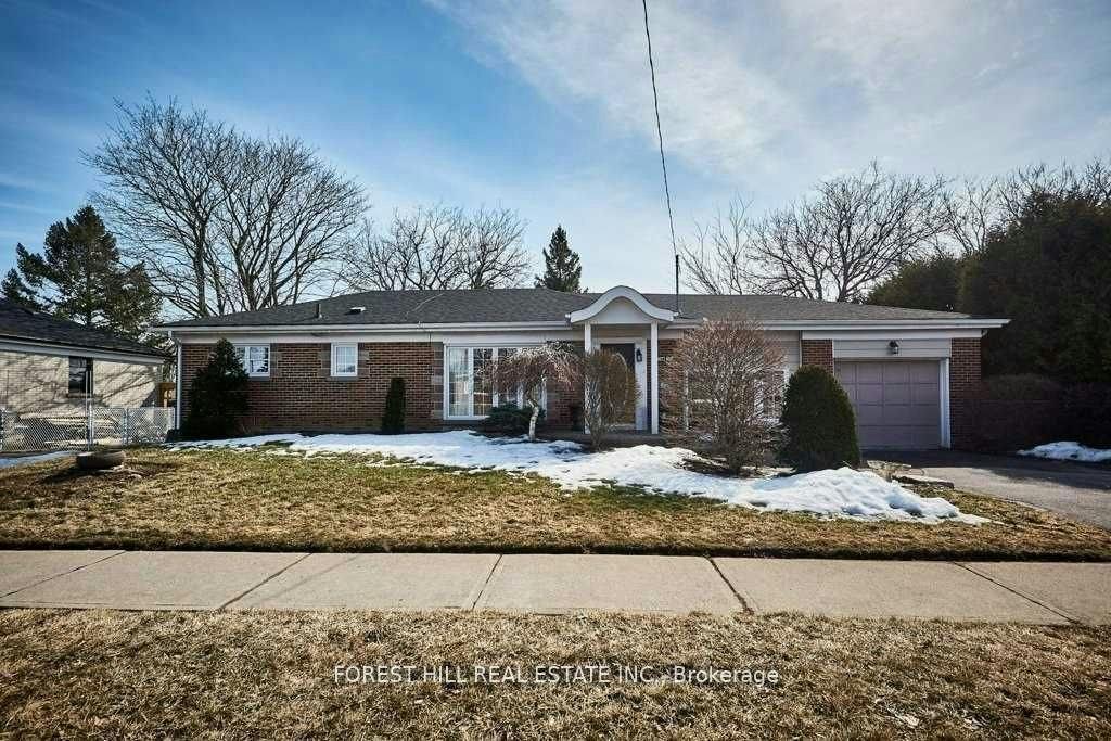 99 Switzer Drive, Oshawa, ON, L1G 3J5