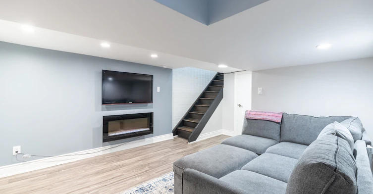 122 Holborne Avenue, Toronto, ON, M4C 2R4 - 21