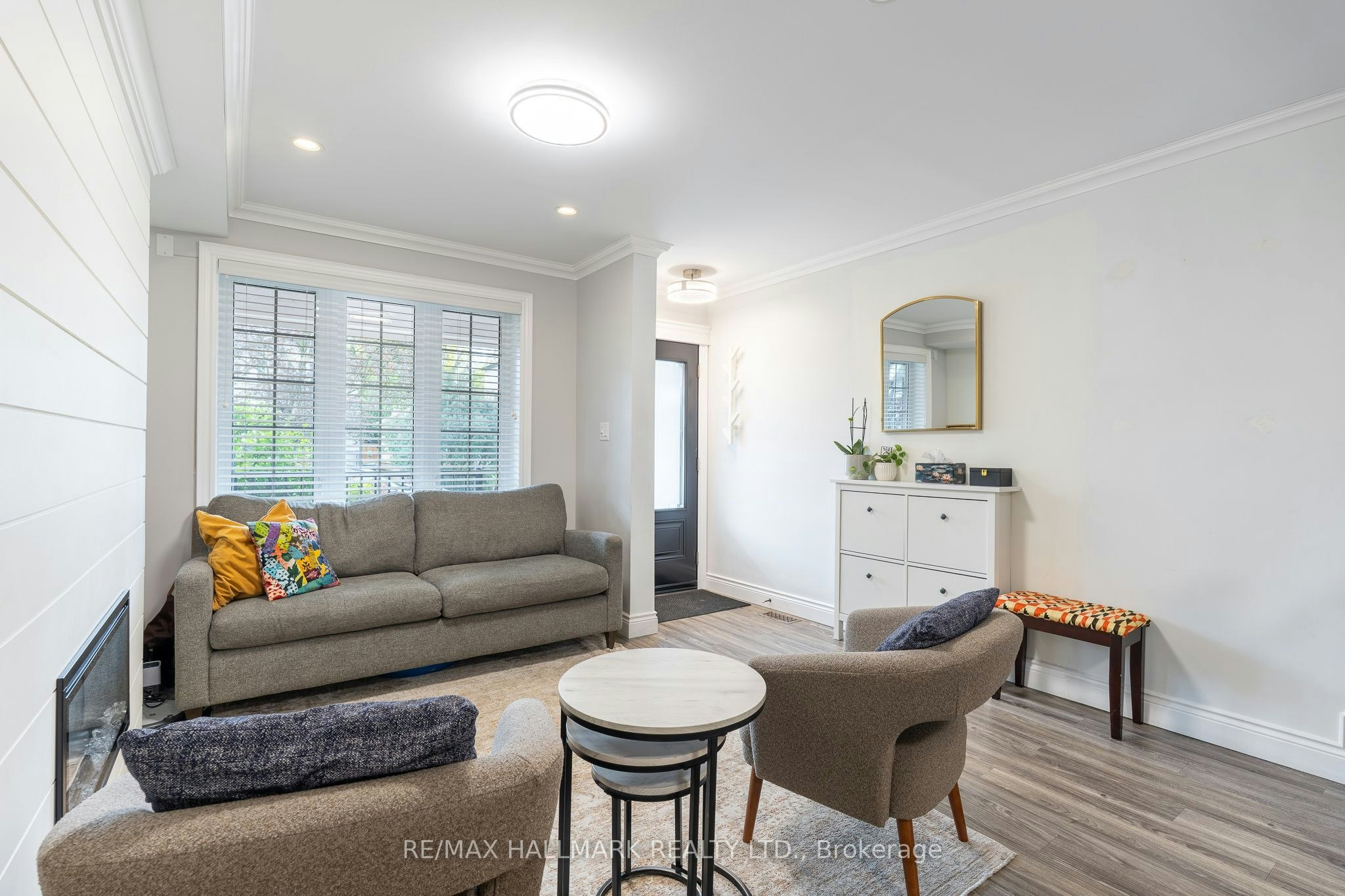 122 Holborne Avenue, Toronto, ON, M4C 2R4 - 4