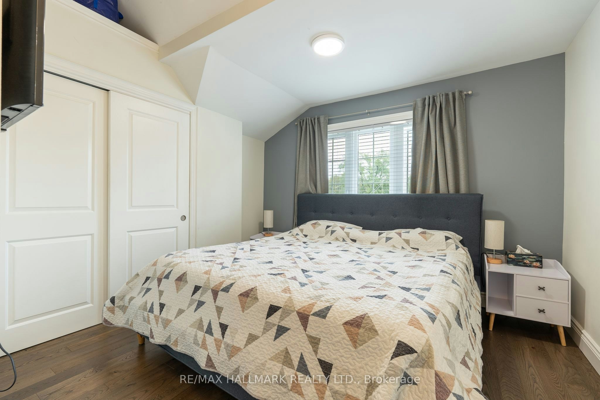 122 Holborne Avenue, Toronto, ON, M4C 2R4 - 15