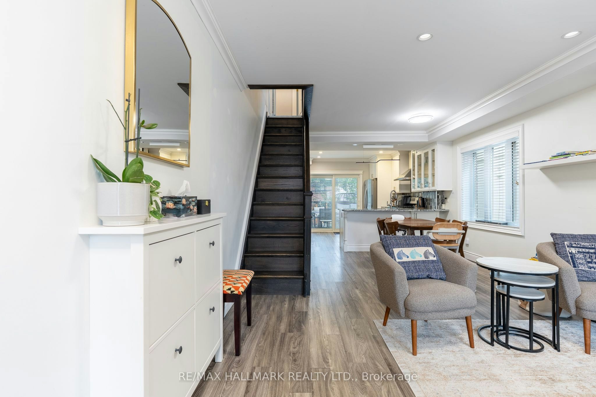 122 Holborne Avenue, Toronto, ON, M4C 2R4 - 6
