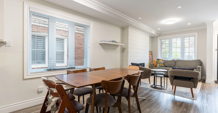 122 Holborne Avenue, Toronto, ON, M4C 2R4 - 8
