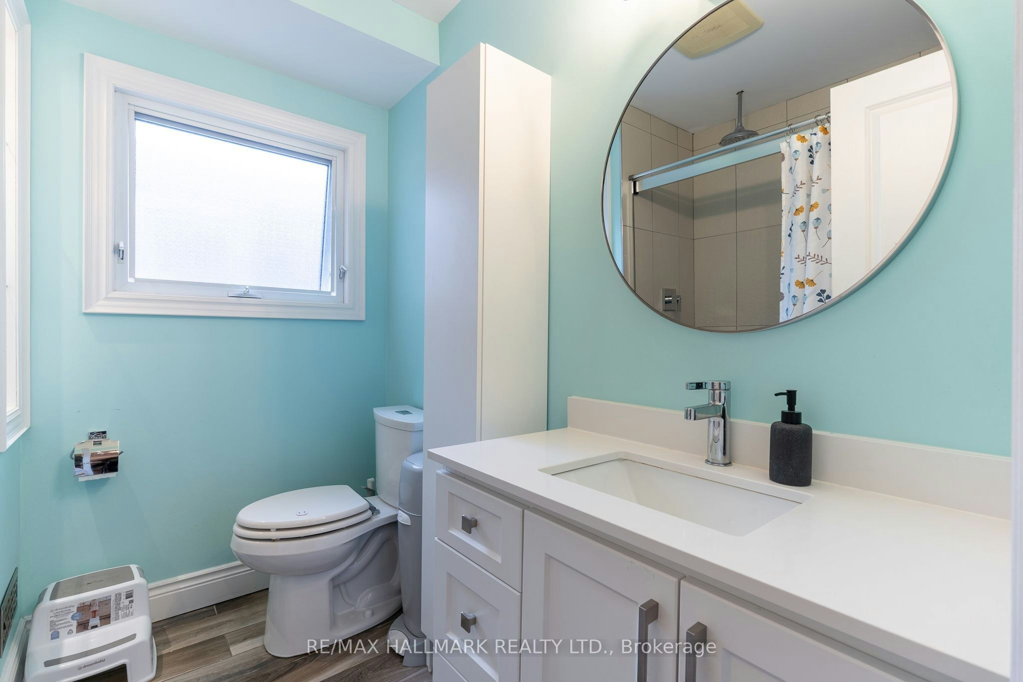 122 Holborne Avenue, Toronto, ON, M4C 2R4 - 19
