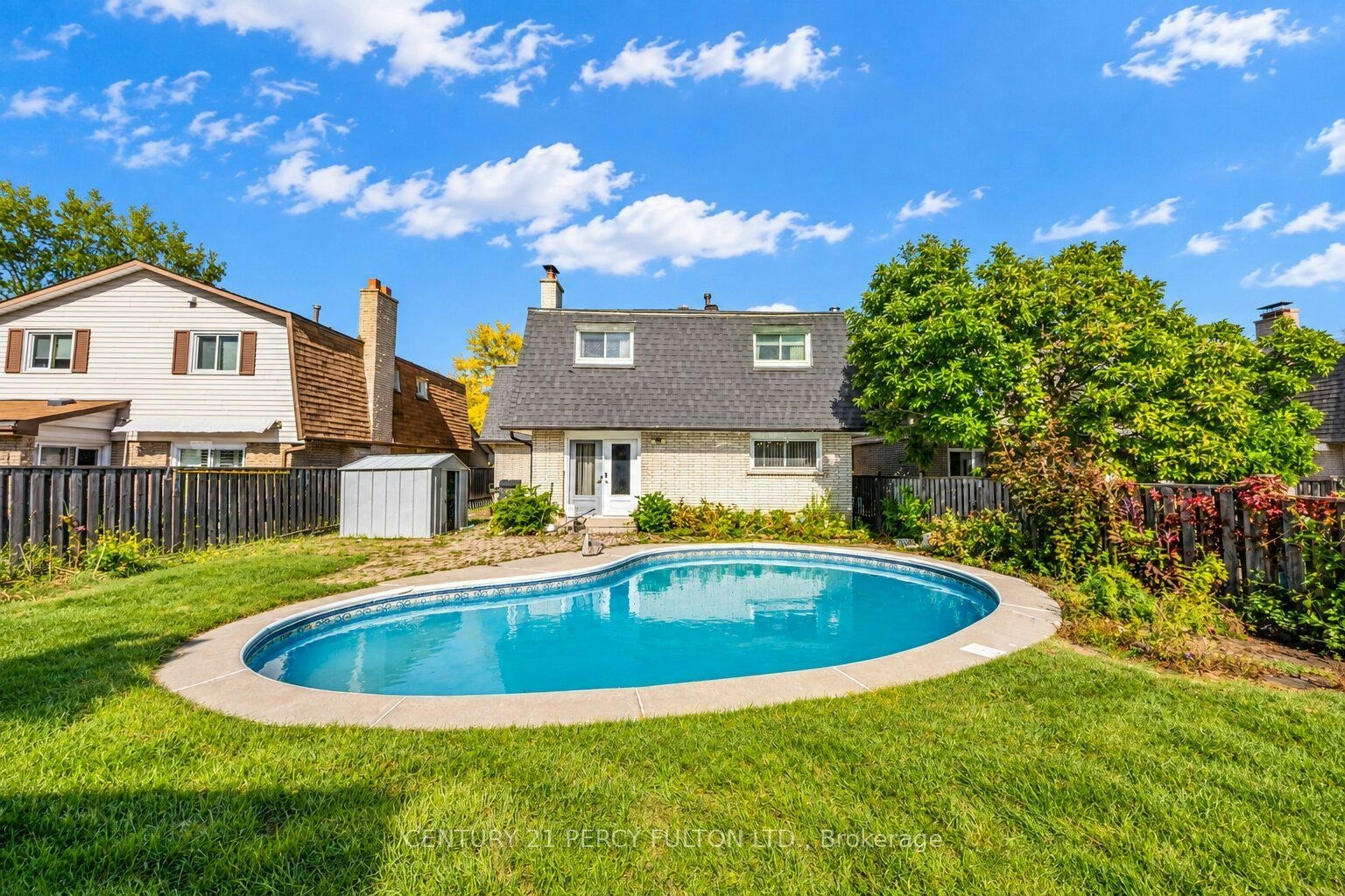 705 Edgewood Road, Pickering, ON, L1V 2Z5