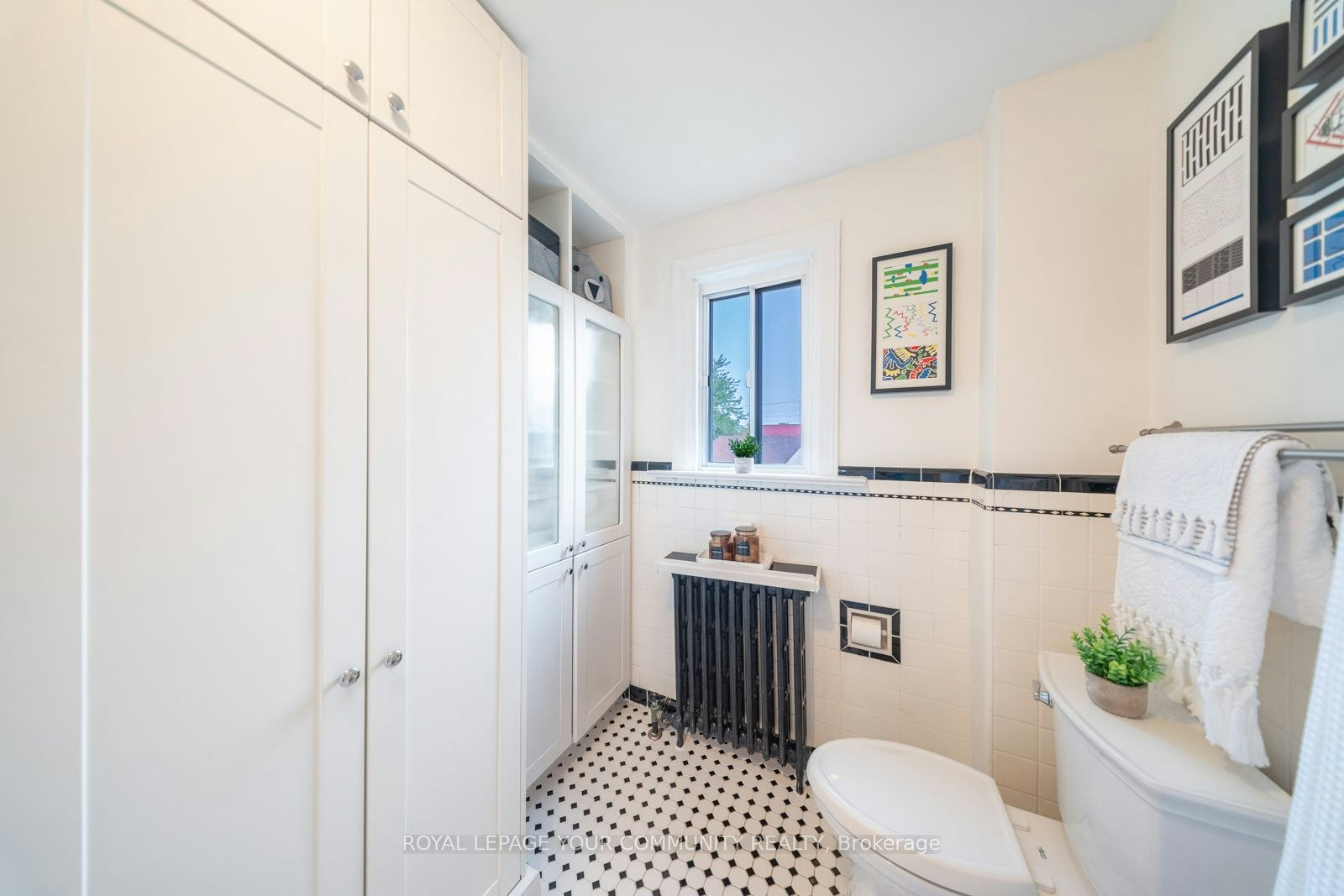 2 Four Oaks Gate, Toronto, ON, M4J 2X2 - 28