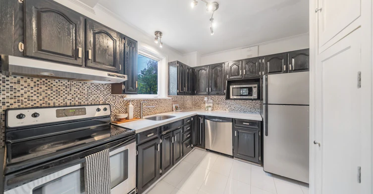 2 Four Oaks Gate, Toronto, ON, M4J 2X2 - 16