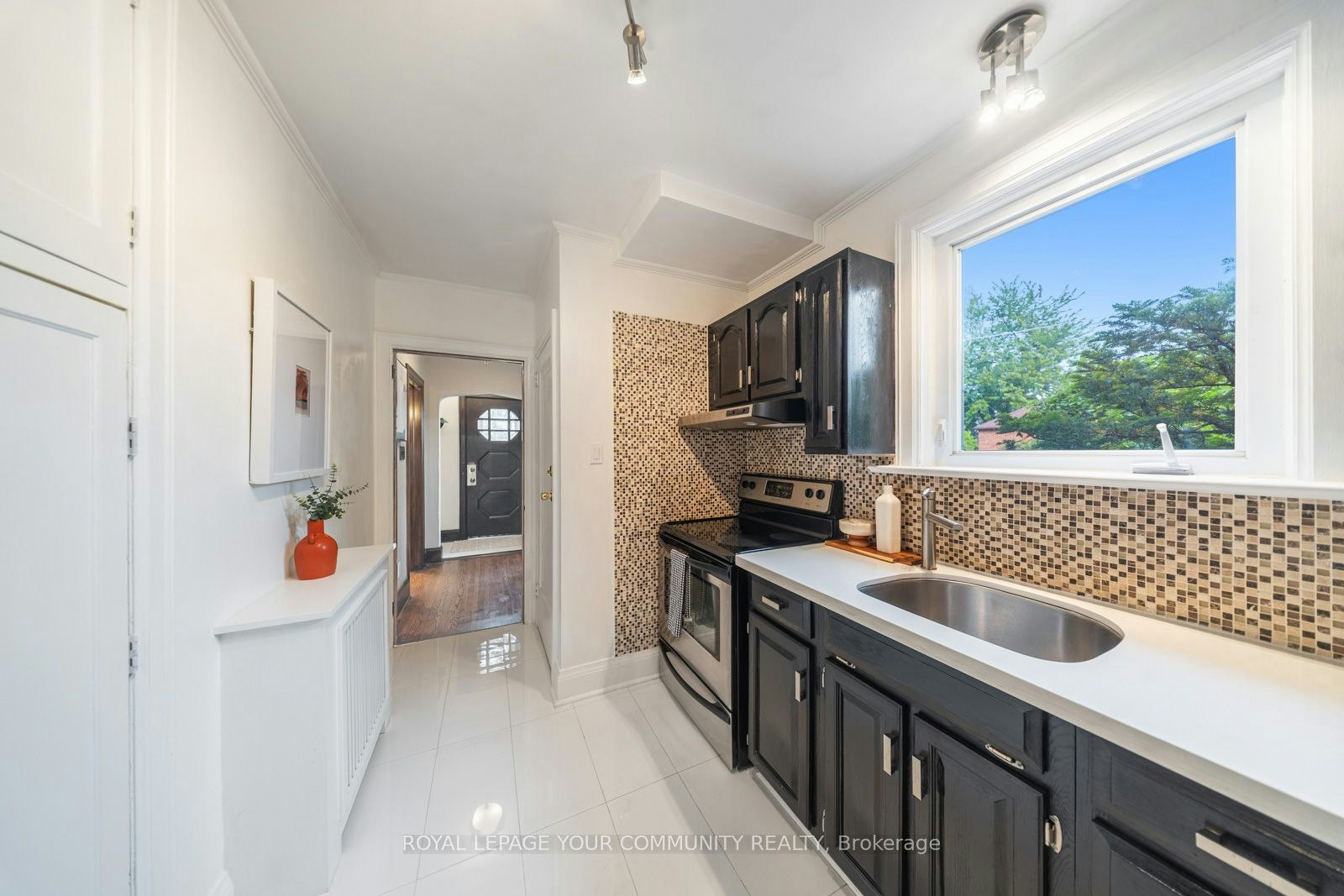 2 Four Oaks Gate, Toronto, ON, M4J 2X2 - 19