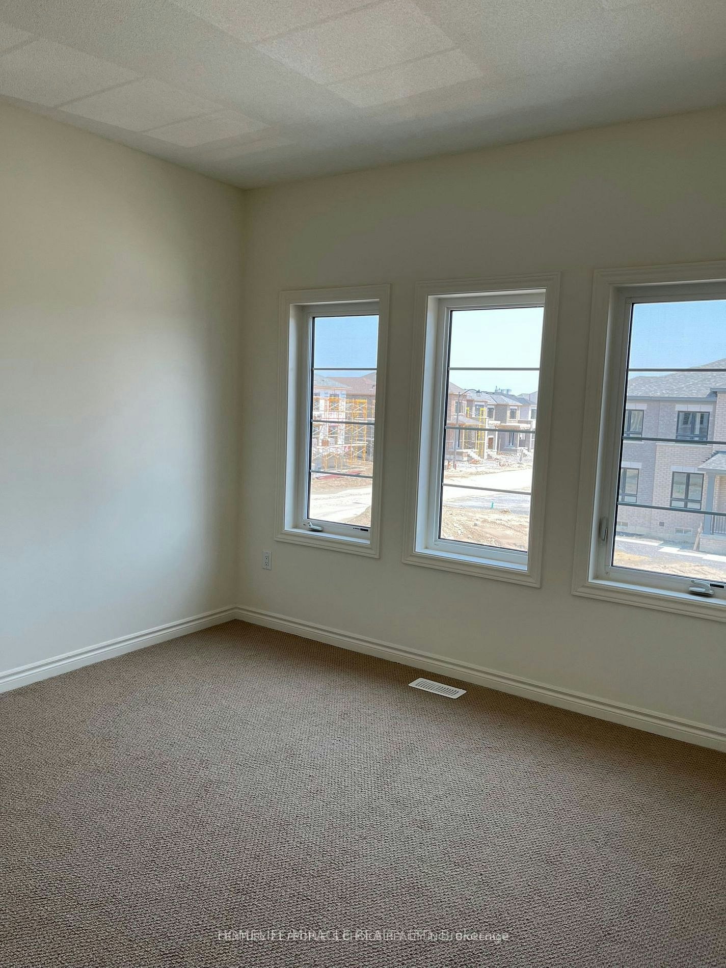 2144 Coppermine Street, Oshawa, ON, L1L 0T1 - 14