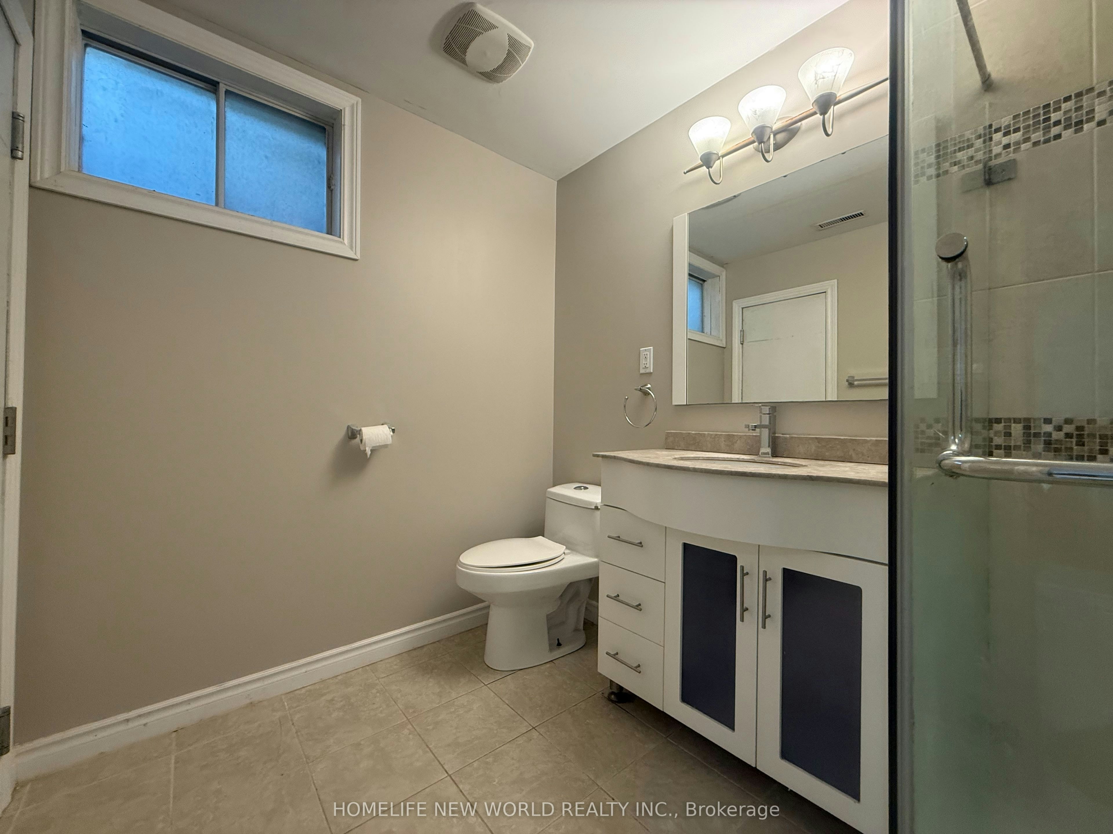Main, Lower-12 Jacob Drive, Whitby, ON, L1P 1B1 - 19