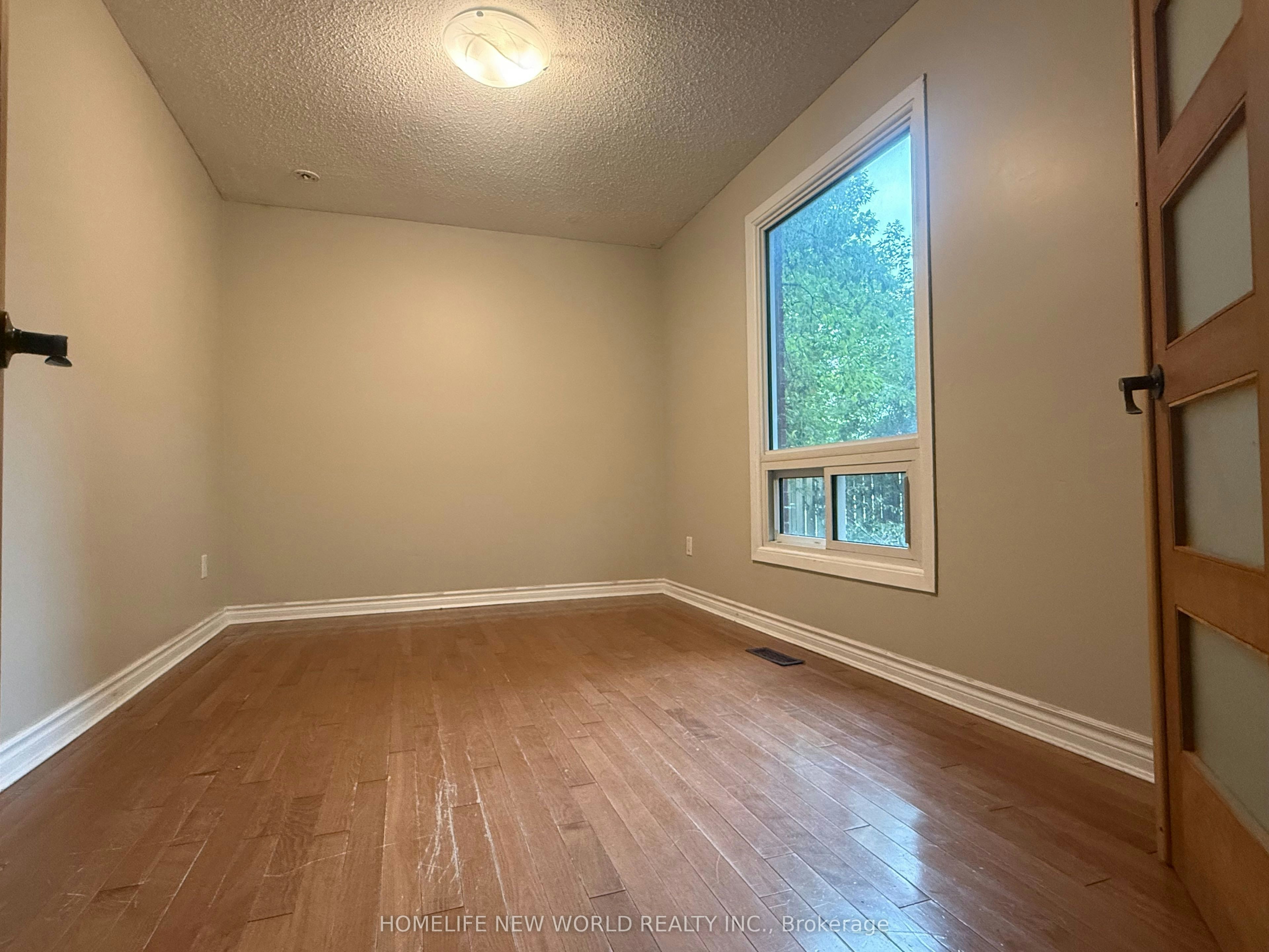 Main, Lower-12 Jacob Drive, Whitby, ON, L1P 1B1 - 10