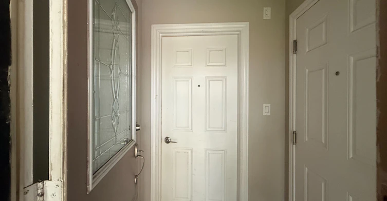 Main, Lower-12 Jacob Drive, Whitby, ON, L1P 1B1 - 3
