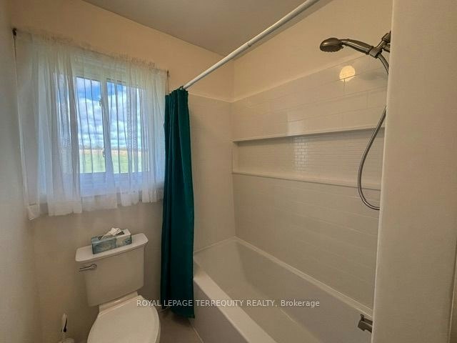 320 Myrtle Road E, Whitby, ON, L1H 7K4 - 21
